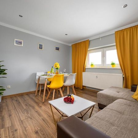 Market Square Corner Apartment Kuznicza By Noclegi Renters Вроцлав Екстериор снимка