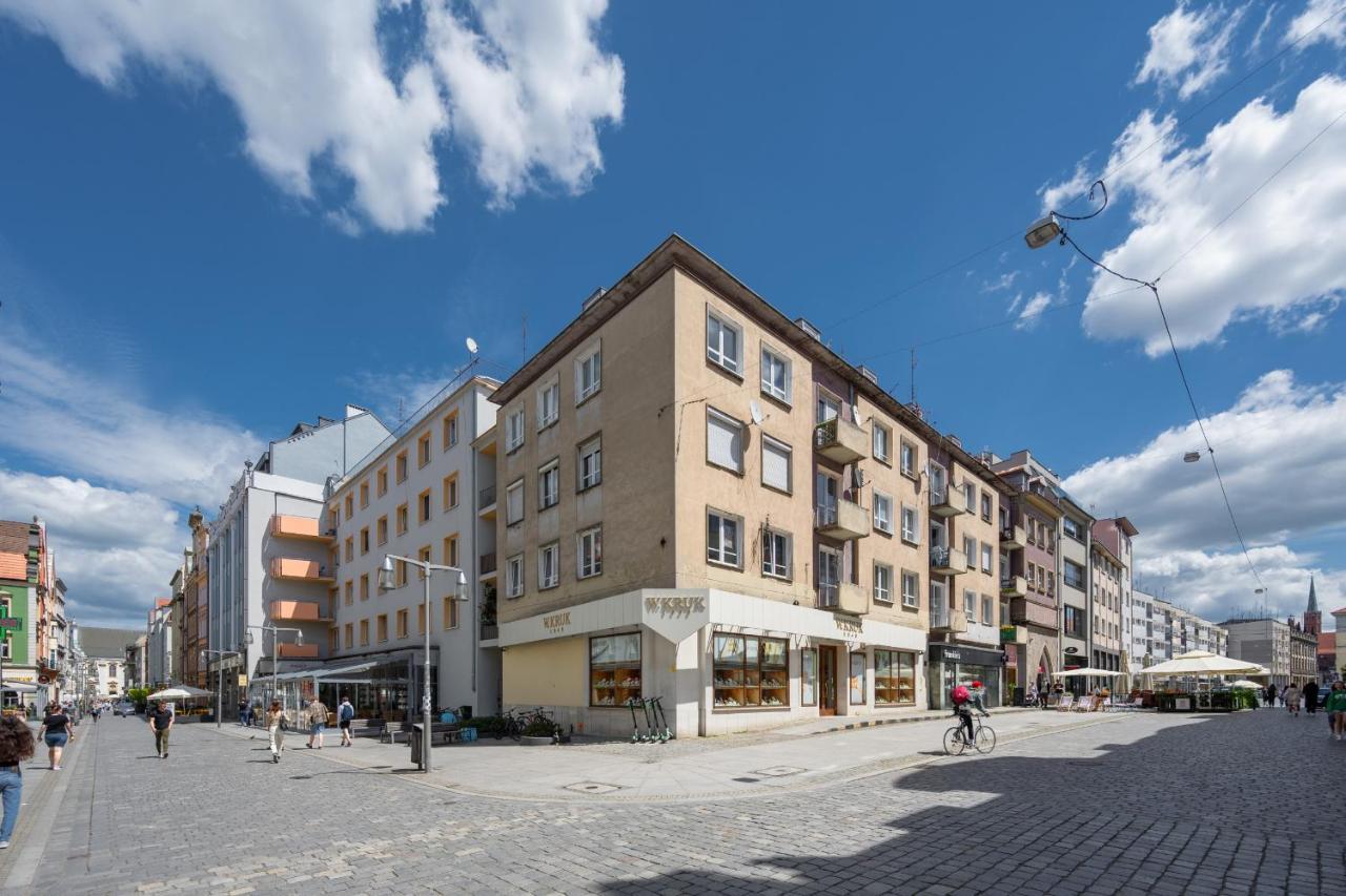 Market Square Corner Apartment Kuznicza By Noclegi Renters Вроцлав Екстериор снимка